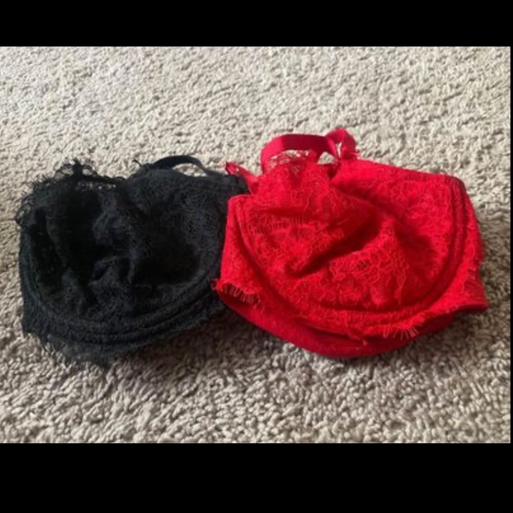 Victoria’s Secret bras 38D